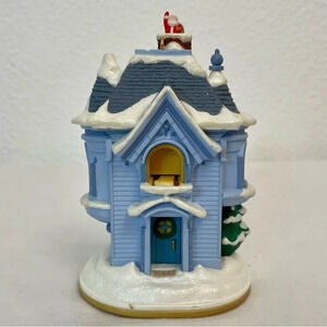 Hallmark Keepsake 1997 “ The Night Before Christmas” Windup Ornament.